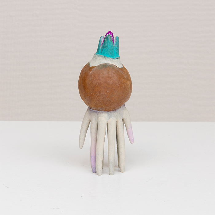 球根から根が生えて