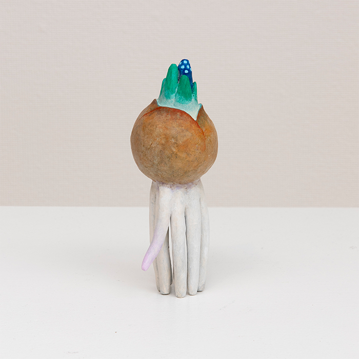 球根から根が生えて