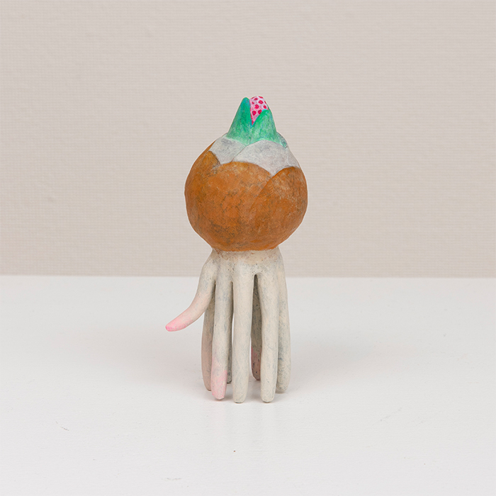 球根から根が生えて