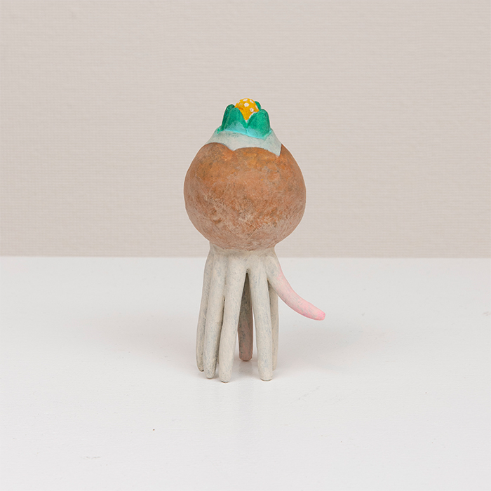 球根から根が生えて