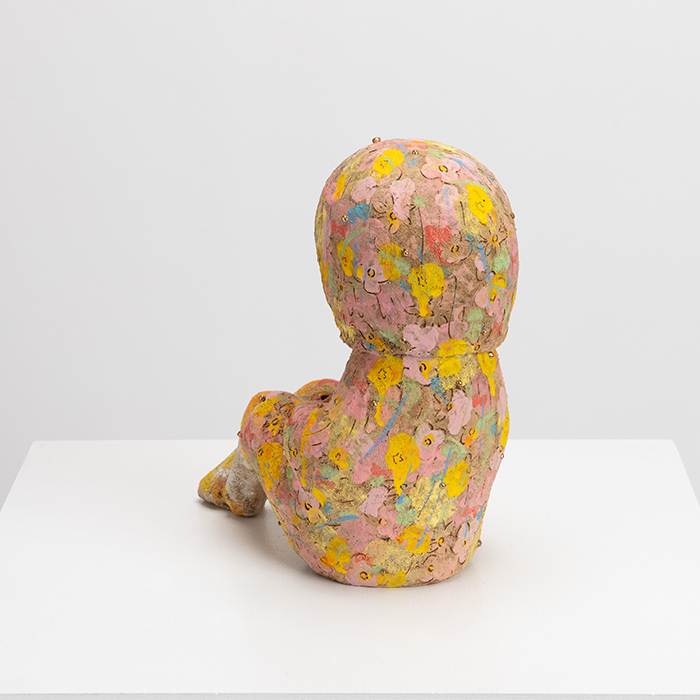 金のねこ　だっこ